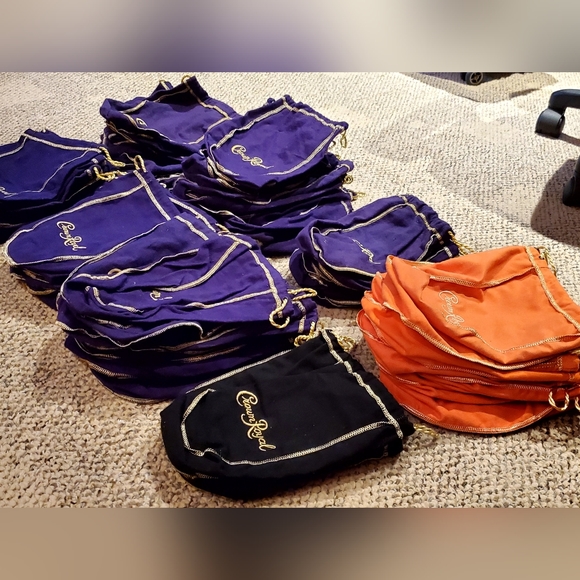 Crown Royal Felt bags 82 - Picture 2 of 2
